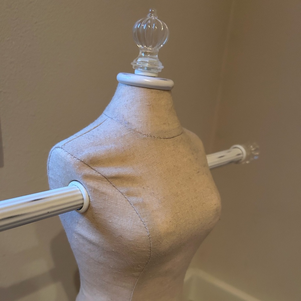 PB Teen jewelry holder
